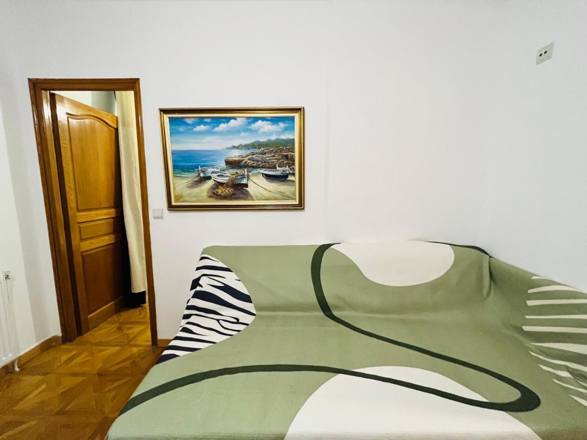 Dream Dwell Paris-Two-Bedroom Flat Near Pompidou Centre Exterior photo